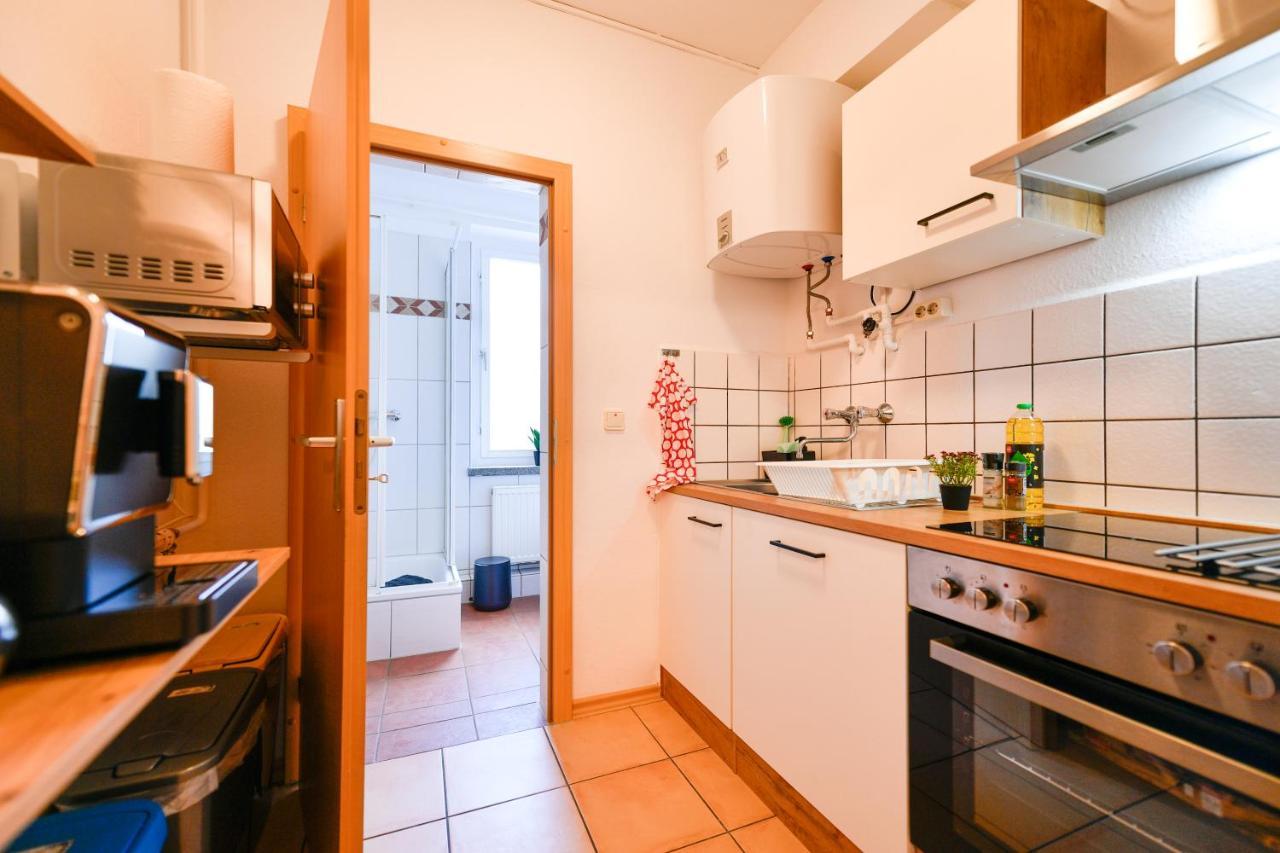 Fuerst-Pueckler-Apartment_Bis 6 Personen_Waschmaschine_Kueche_2X Parkplaetze_Terrasse_Netflix Cottbus Exteriör bild