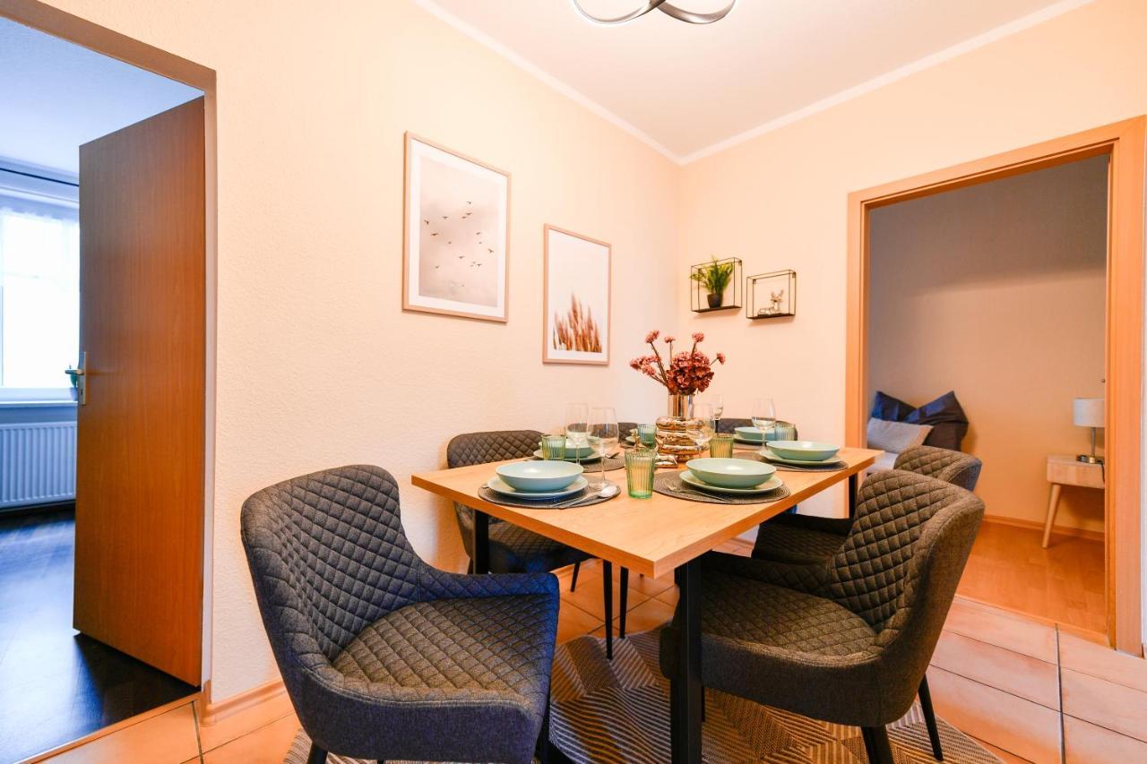 Fuerst-Pueckler-Apartment_Bis 6 Personen_Waschmaschine_Kueche_2X Parkplaetze_Terrasse_Netflix Cottbus Exteriör bild