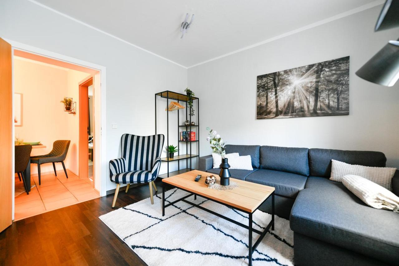 Fuerst-Pueckler-Apartment_Bis 6 Personen_Waschmaschine_Kueche_2X Parkplaetze_Terrasse_Netflix Cottbus Exteriör bild